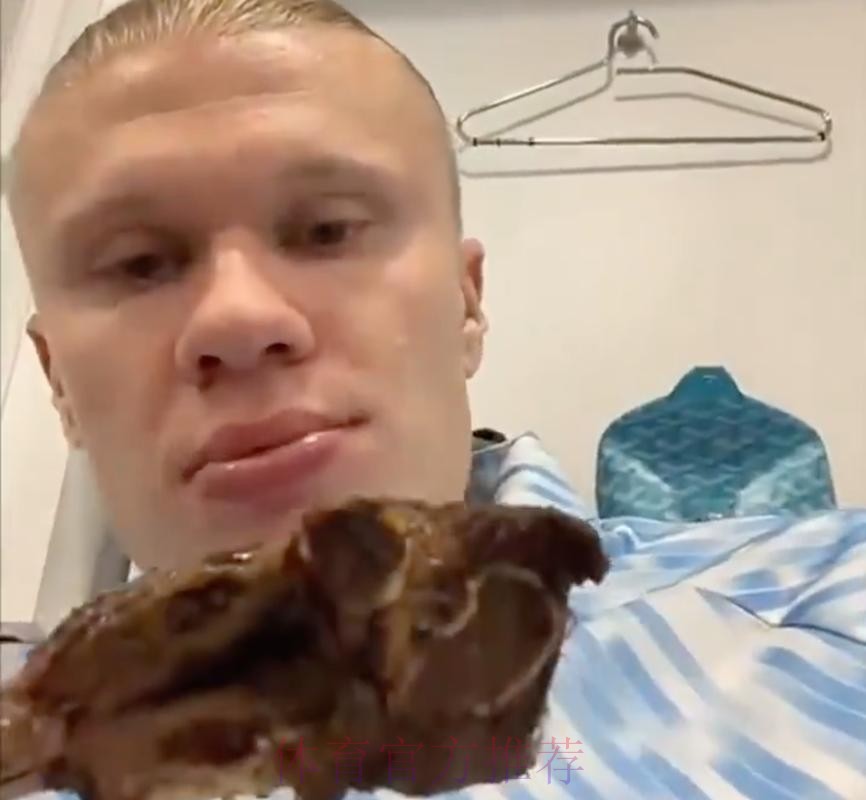 瓜帅开超重禁令!1米95英超魔王吓尿:190斤 还好没事 4年长1斤肉 瓜帅开超重禁令!1米95英超魔王吓尿:190斤 还好没事 4年长1斤肉