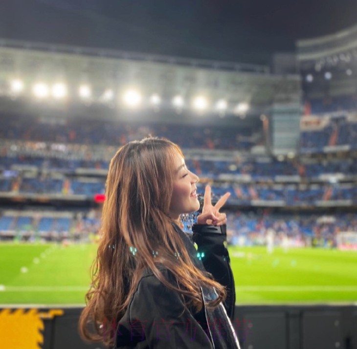 皇马博反弹半W打卡